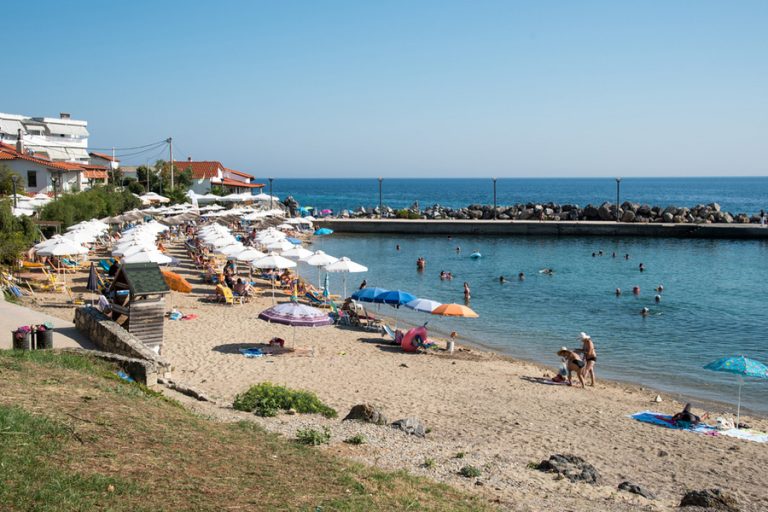 Αγία Παρασκευή Λουτρά