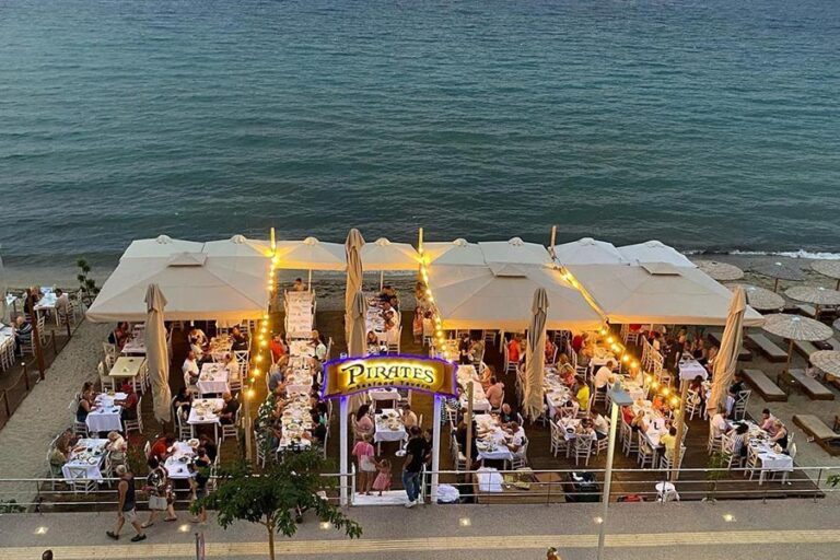 Pirates Restaurant Taverna