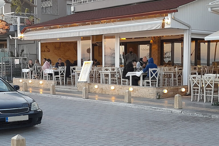 Pirates Restaurant Taverna